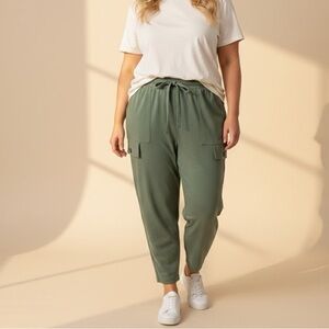 Penningtons Green Cargo Joggers Pants Elastic Pull On Waist Size 18 stretch